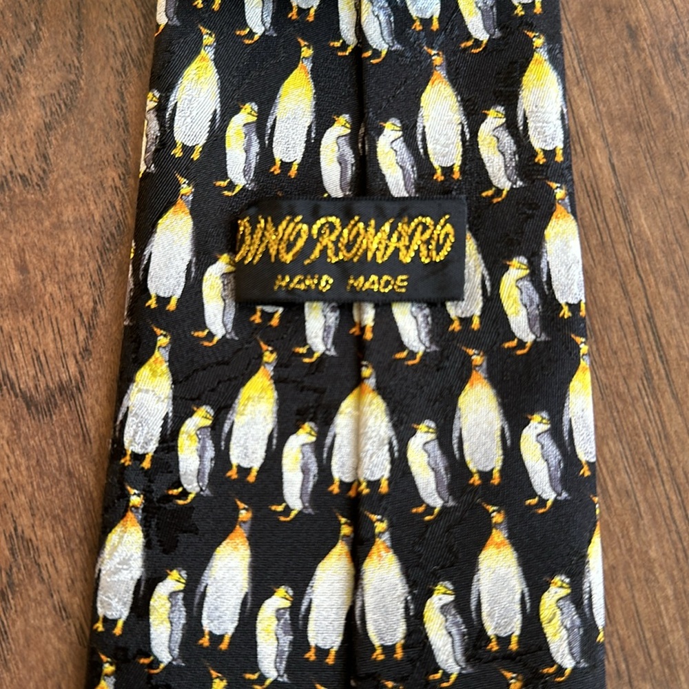 Dino Romaro Penguin Tie - Picture 3 of 4